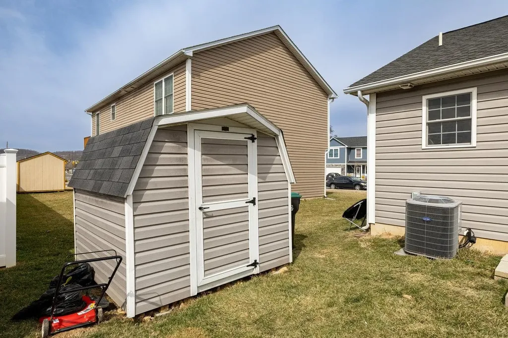 267 Dylan Circle Bridgewater VA 22812