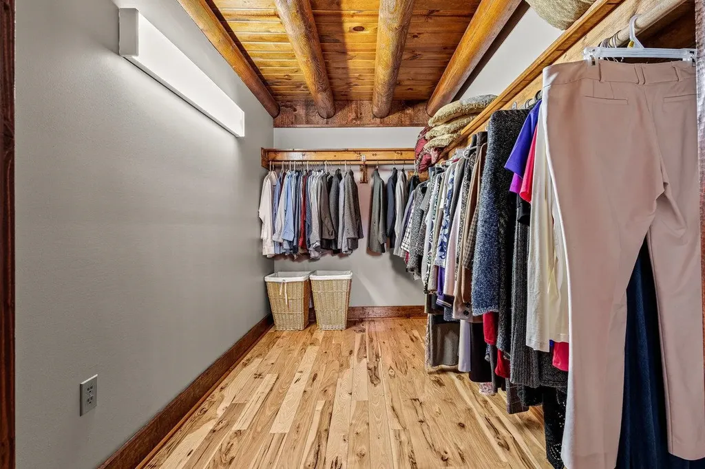 370 Bruins Run Elkton VA 22827