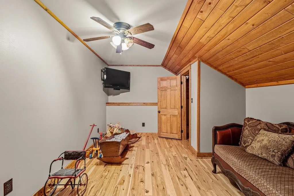 370 Bruins Run Elkton VA 22827