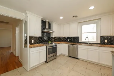 304 Valley View Drive Staunton VA 24401