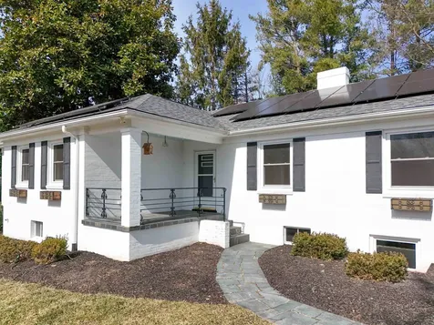 304 Valley View Drive Staunton VA 24401