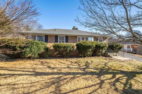1009 Belmore Avenue Staunton VA 24401