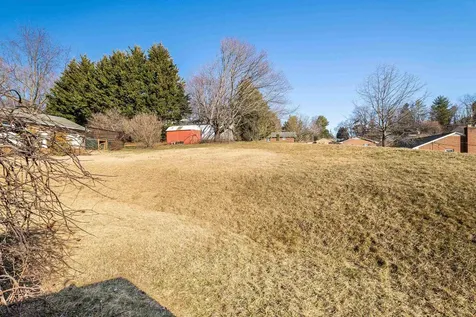 1009 Belmore Avenue Staunton VA 24401
