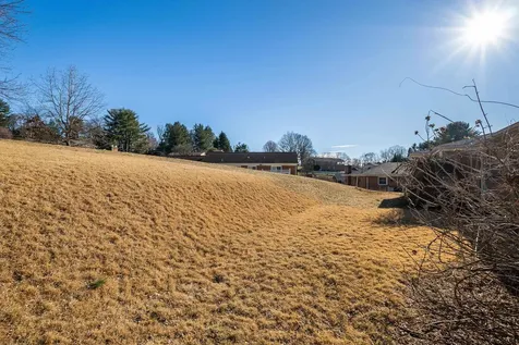 1009 Belmore Avenue Staunton VA 24401