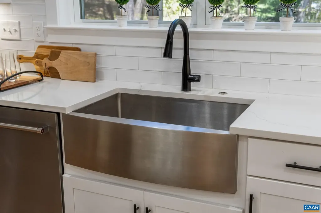 5608 Park Road Crozet VA 22932