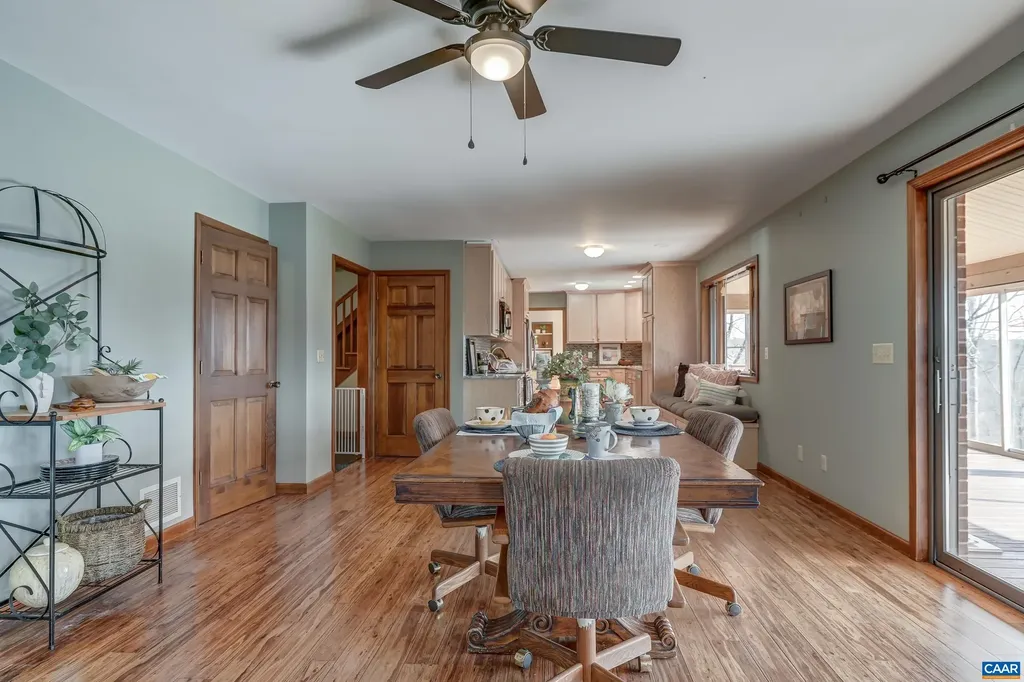 3133 James River Road Howardsville VA 24562