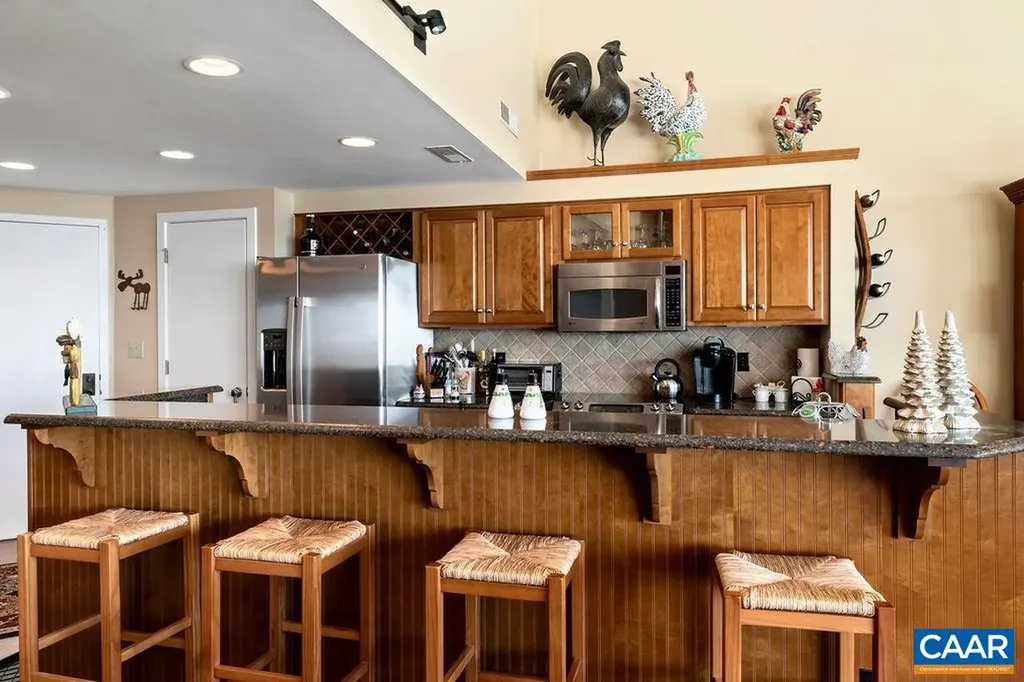 947 Diamond Hill Condos Roseland VA 22967