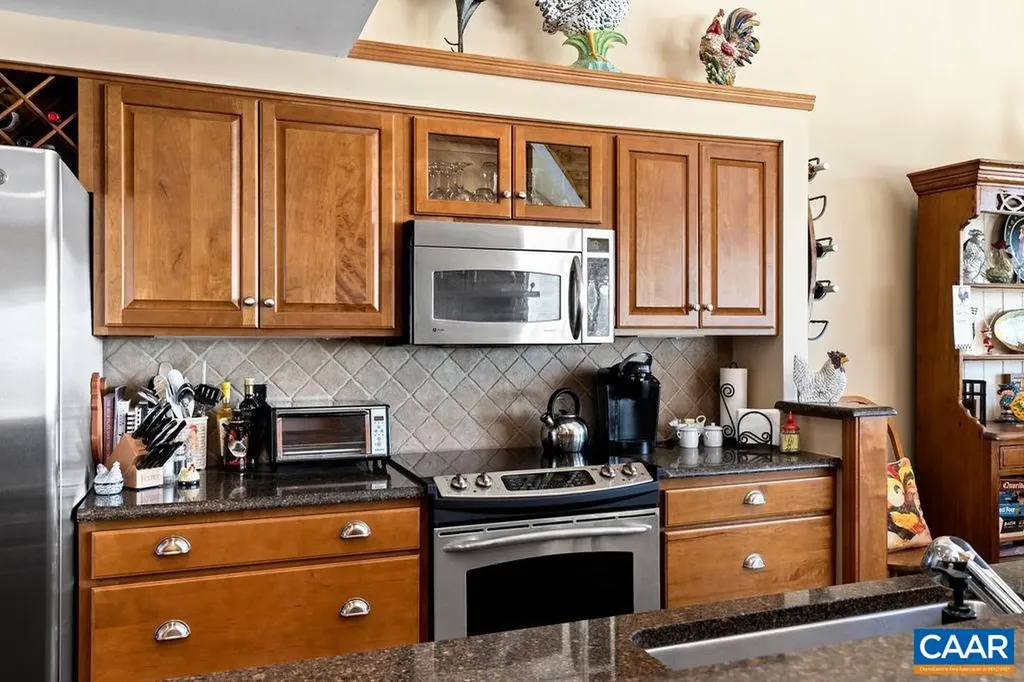 947 Diamond Hill Condos Roseland VA 22967