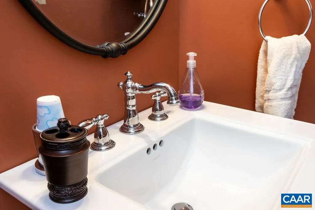 947 Diamond Hill Condos Roseland VA 22967