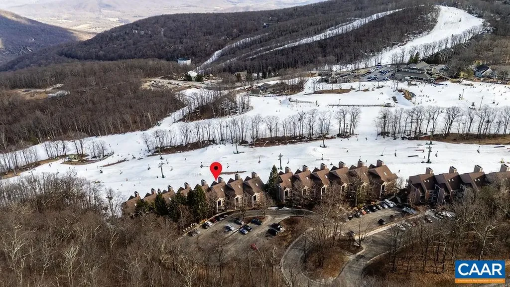 947 Diamond Hill Condos Roseland VA 22967