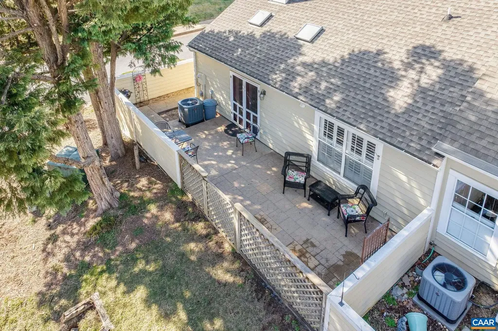 1335 Le Parc Terrace Charlottesville VA 22901