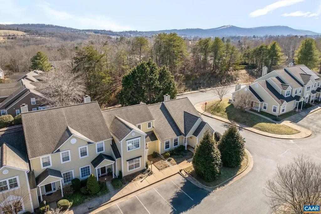 1335 Le Parc Terrace Charlottesville VA 22901