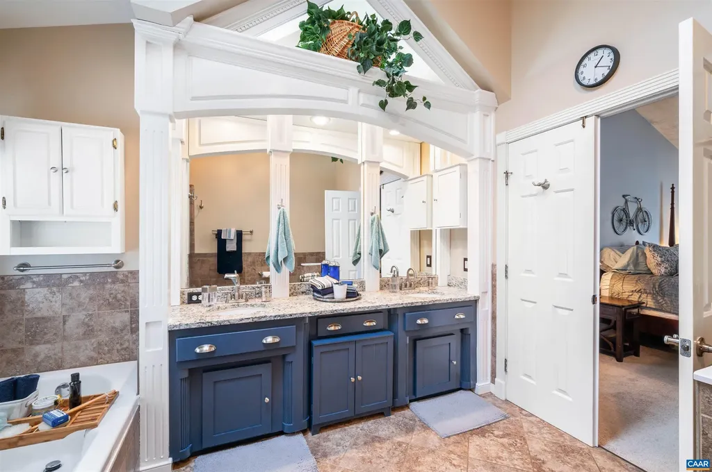 2691 Kendalwood Lane Charlottesville VA 22911