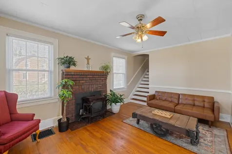 570 Mason Street Dayton VA 22821