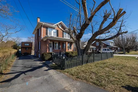 570 Mason Street Dayton VA 22821