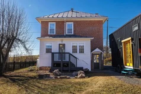 570 Mason Street Dayton VA 22821