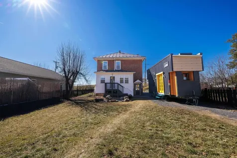570 Mason Street Dayton VA 22821