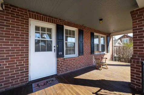 570 Mason Street Dayton VA 22821