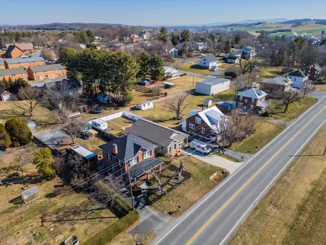 570 Mason Street Dayton VA 22821