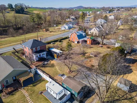 570 Mason Street Dayton VA 22821