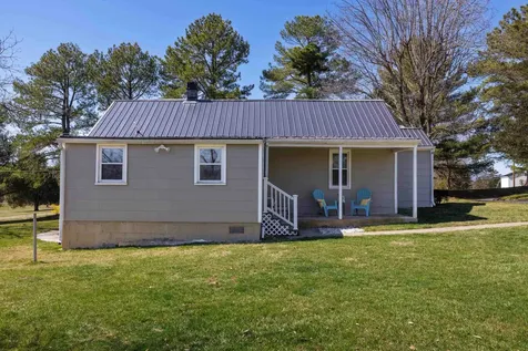 1985 Barrenridge Road Staunton VA 24401