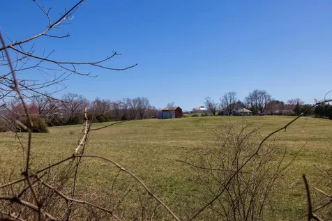 1985 Barrenridge Road Staunton VA 24401