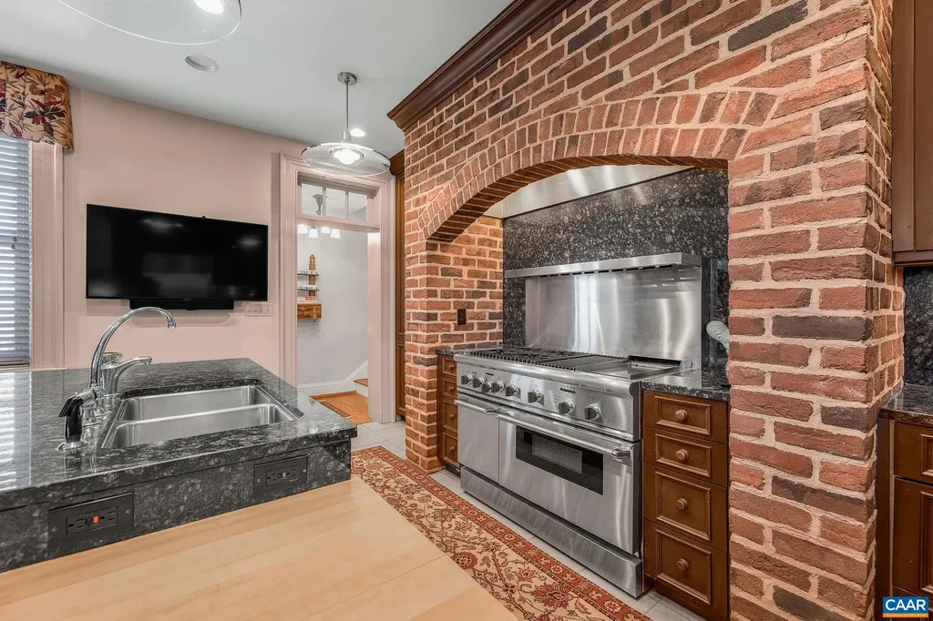 8199 Scottland Farm Drive Esmont VA 22937