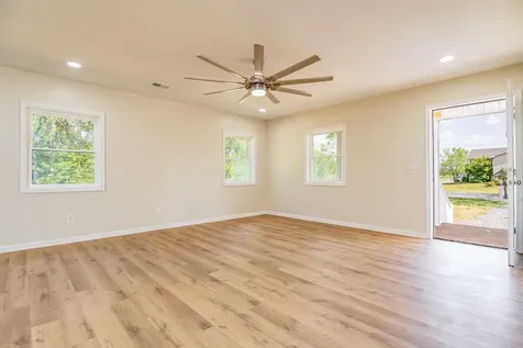 635 Wirt Avenue Elkton VA 22827