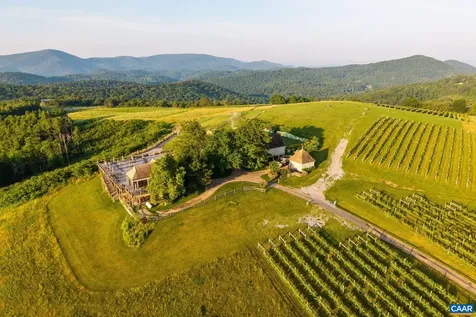 24981 Blue Ridge Parkway Vesuvius VA 24483