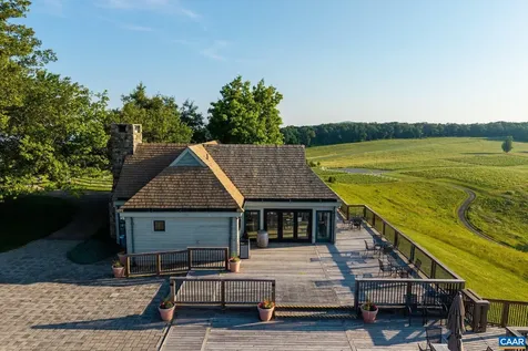 24981 Blue Ridge Parkway Vesuvius VA 24483