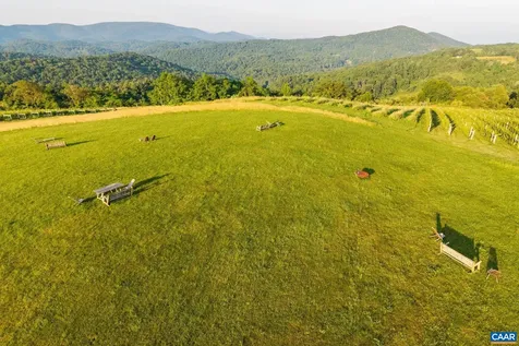 24981 Blue Ridge Parkway Vesuvius VA 24483