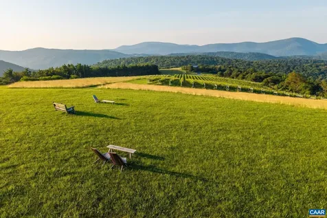 24981 Blue Ridge Parkway Vesuvius VA 24483