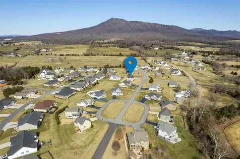 8460 Overbrook Drive Mcgaheysville VA 22840