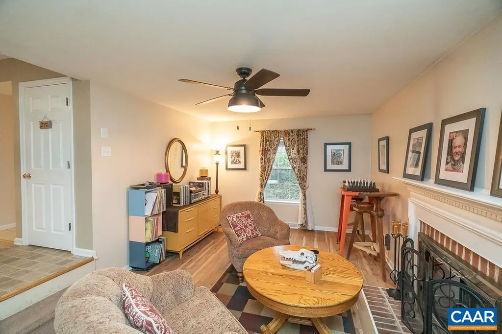 1835 Steeplechase Run Charlottesville VA 22911