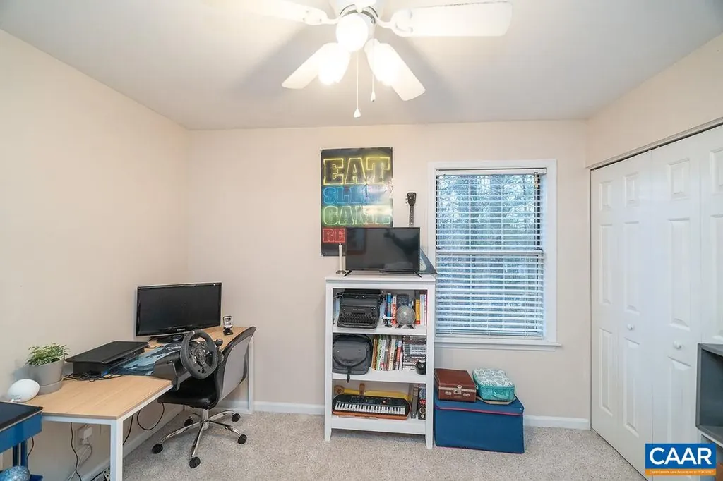 1835 Steeplechase Run Charlottesville VA 22911