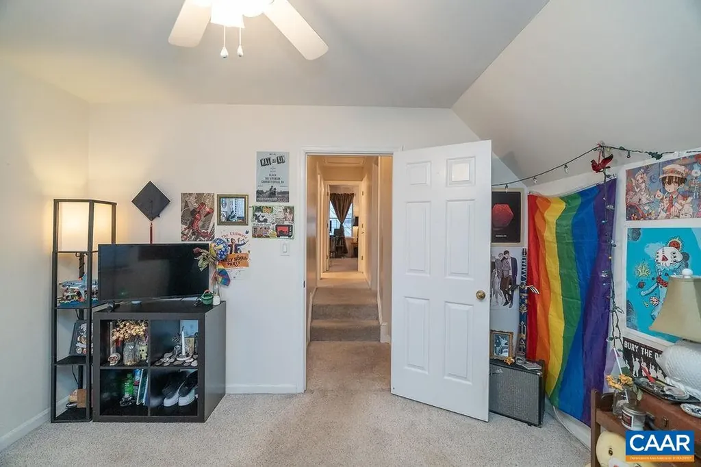 1835 Steeplechase Run Charlottesville VA 22911