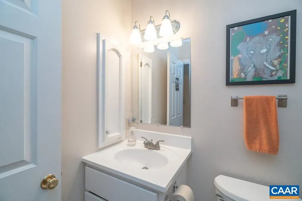 1835 Steeplechase Run Charlottesville VA 22911