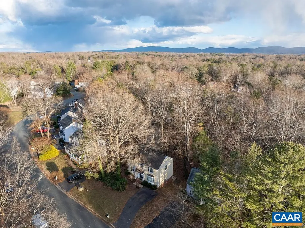 1835 Steeplechase Run Charlottesville VA 22911