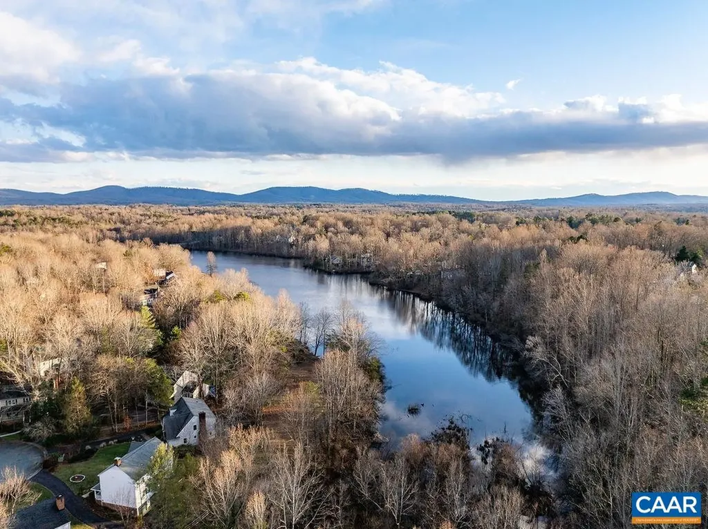 1835 Steeplechase Run Charlottesville VA 22911