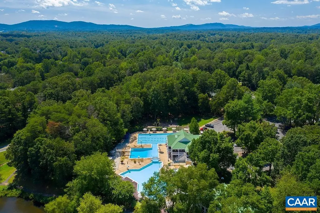 1835 Steeplechase Run Charlottesville VA 22911