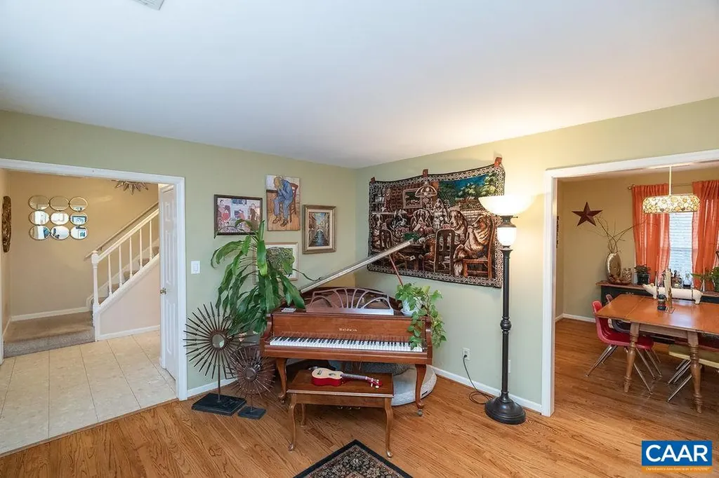 1835 Steeplechase Run Charlottesville VA 22911