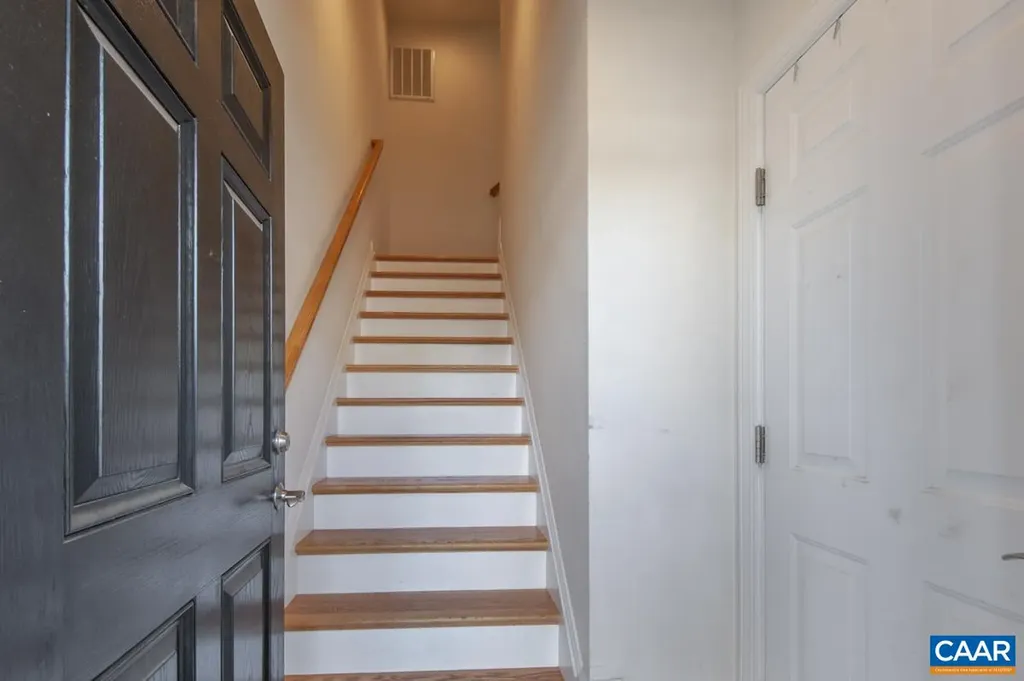 2438 Winthrop Drive Charlottesville VA 22911