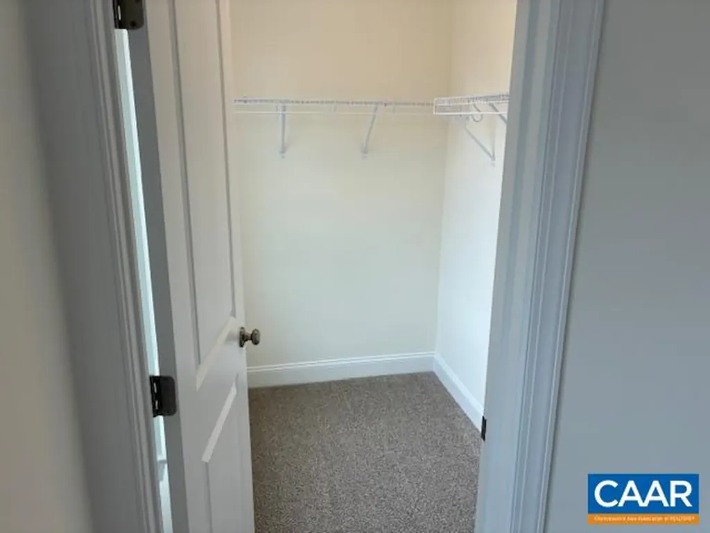 124 West Street Louisa VA 23093