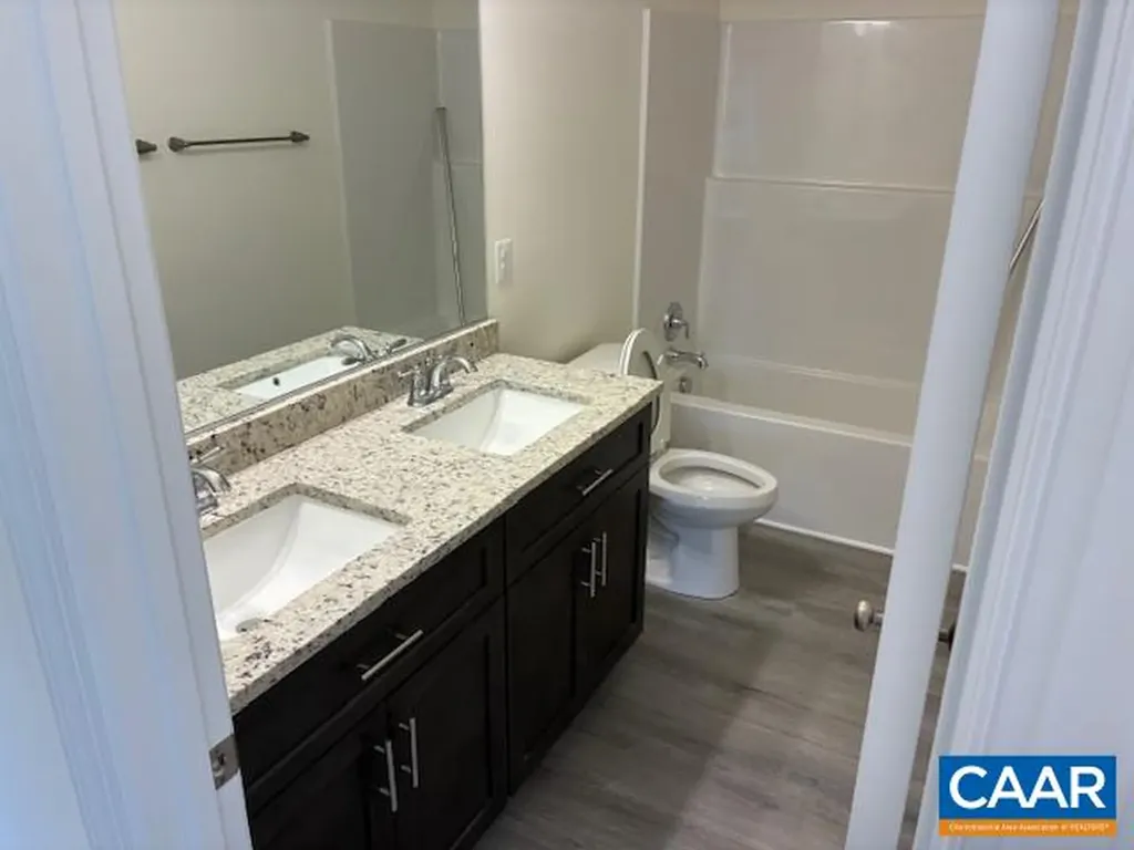 124 West Street Louisa VA 23093