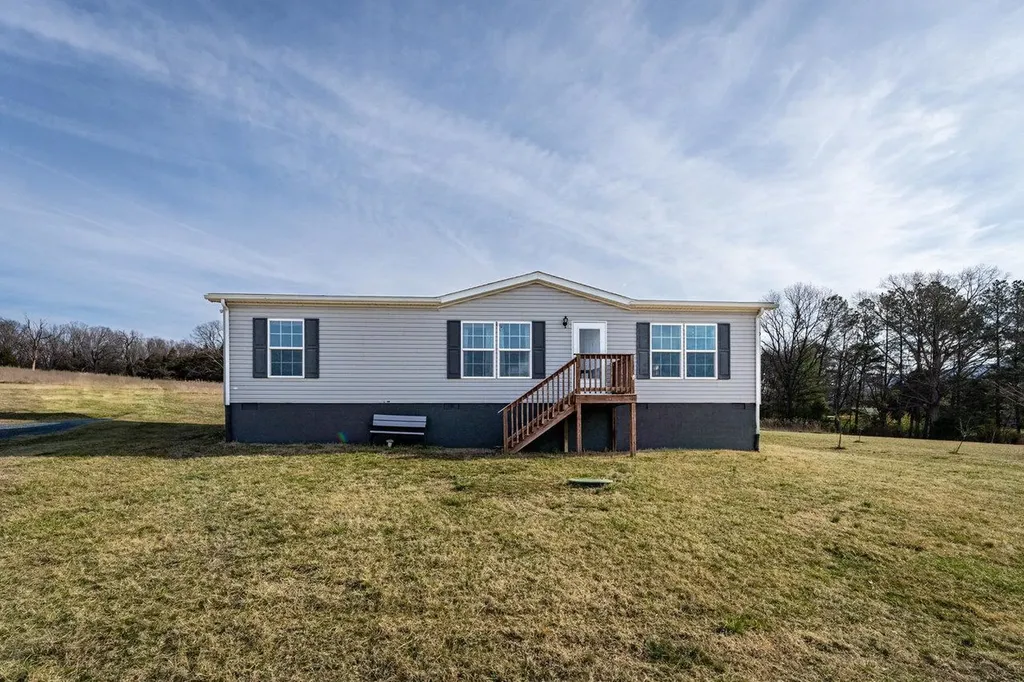 320 Cavalier Road Rileyville VA 22650
