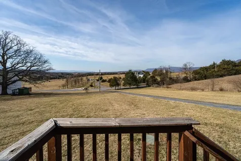 320 Cavalier Road Rileyville VA 22650