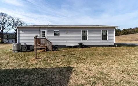 320 Cavalier Road Rileyville VA 22650
