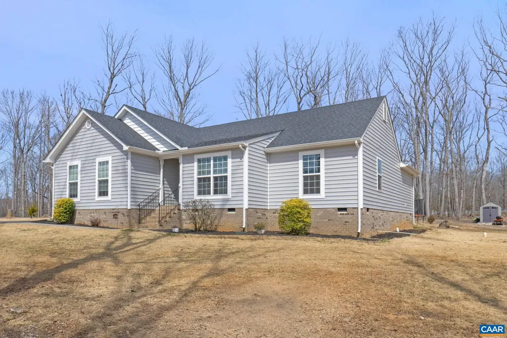 1075 Pine Crest Drive Troy VA 22974