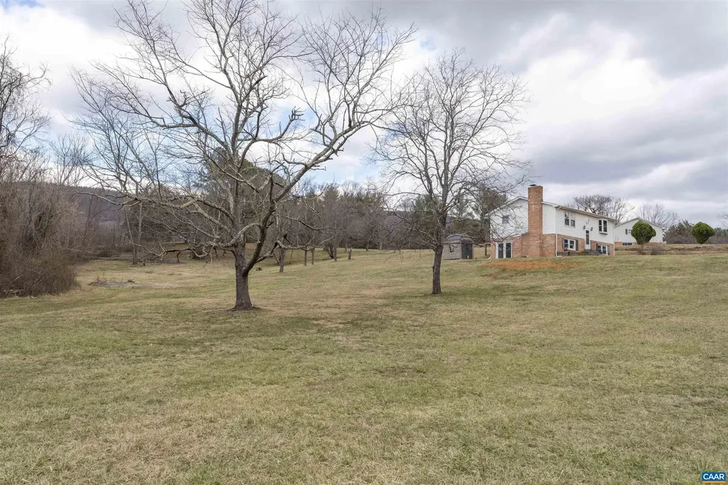 248 Newtown Road Greenwood VA 22943