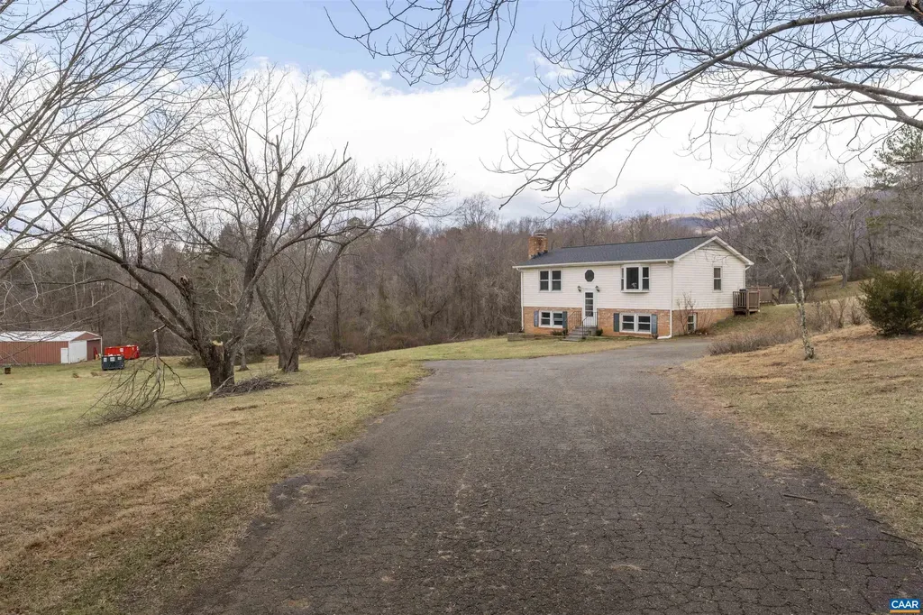 248 Newtown Road Greenwood VA 22943